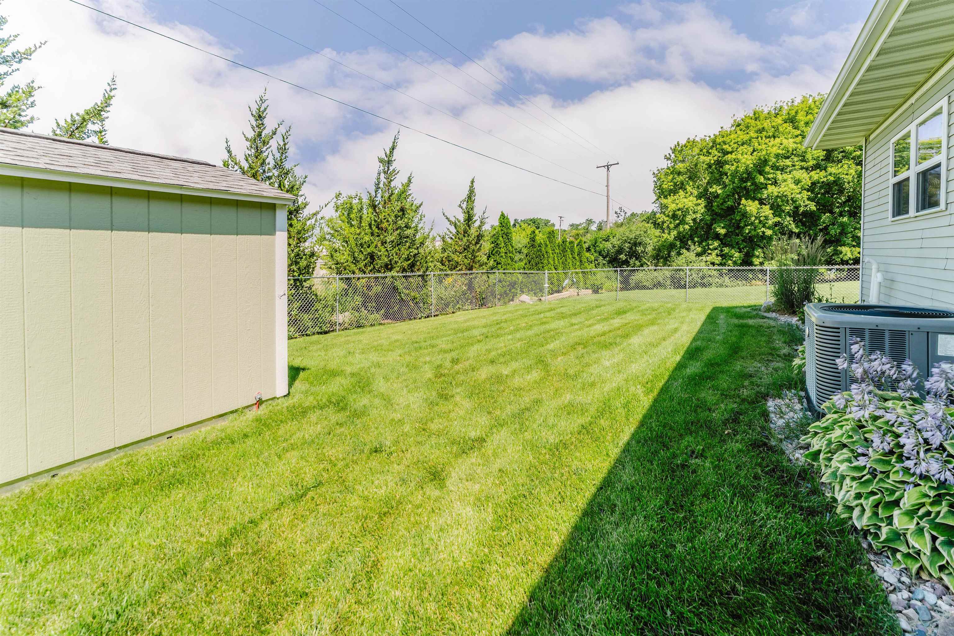 320 East Evergreen Drive Appleton, WI 54913 - Photo 32 of 34