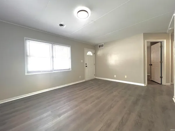 $142,900 | 1933 West 4th Street, Fort Wayne, IN 46808