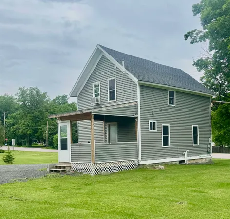 $575,000 | 5961 Spear Street, Shelburne, VT 05482