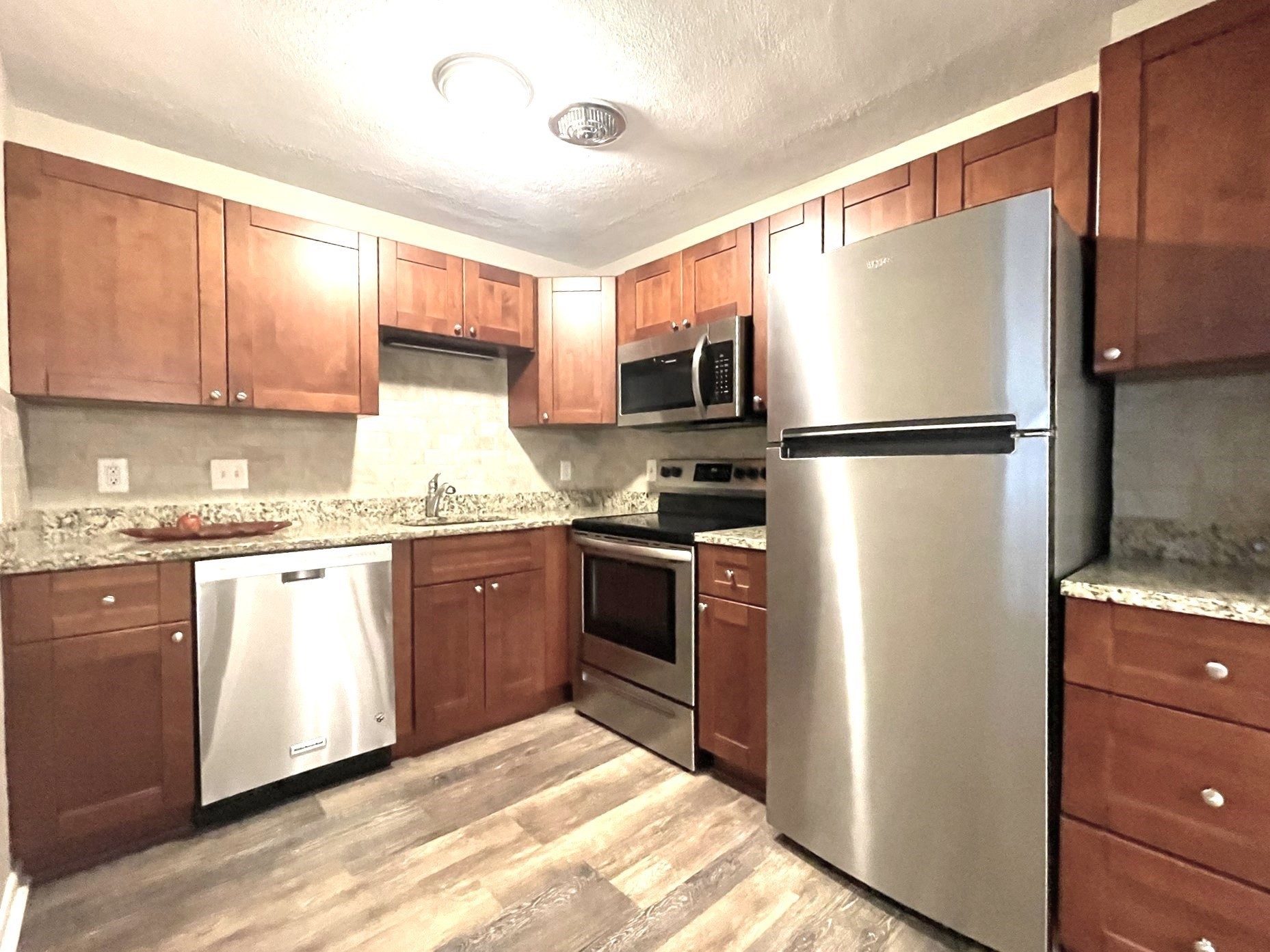 1323 Worcester Road, Unit E7 Framingham, MA 01701 - Photo 2 of 25 Gallery Image 2
