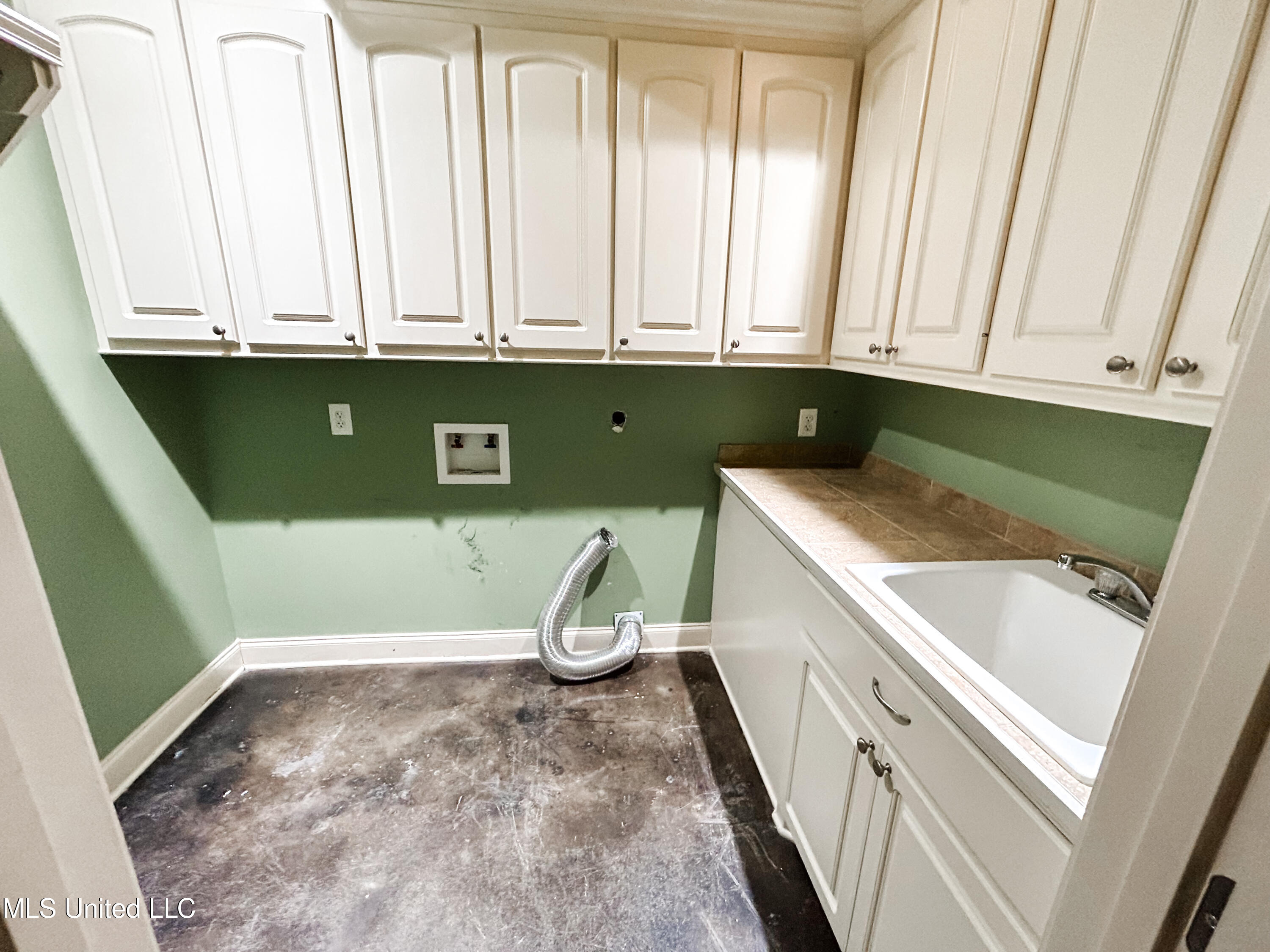 190 Ball Road Florence, MS 39073 - Photo 49 of 65 AE9BE415-8719-42CB-8CF3-3F66B172E72F