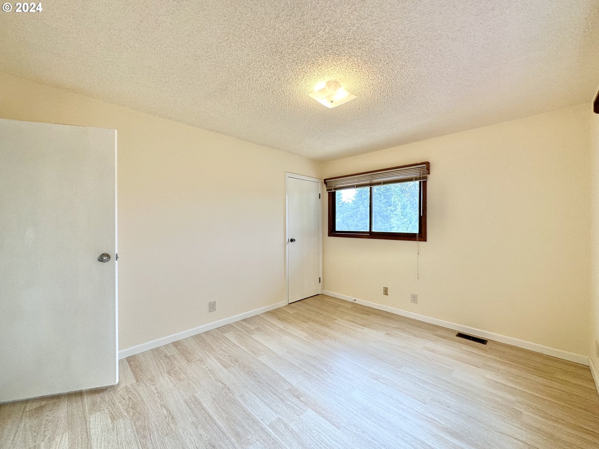 36475 Jenck Road Cloverdale, OR 97112 - Photo 16 of 46