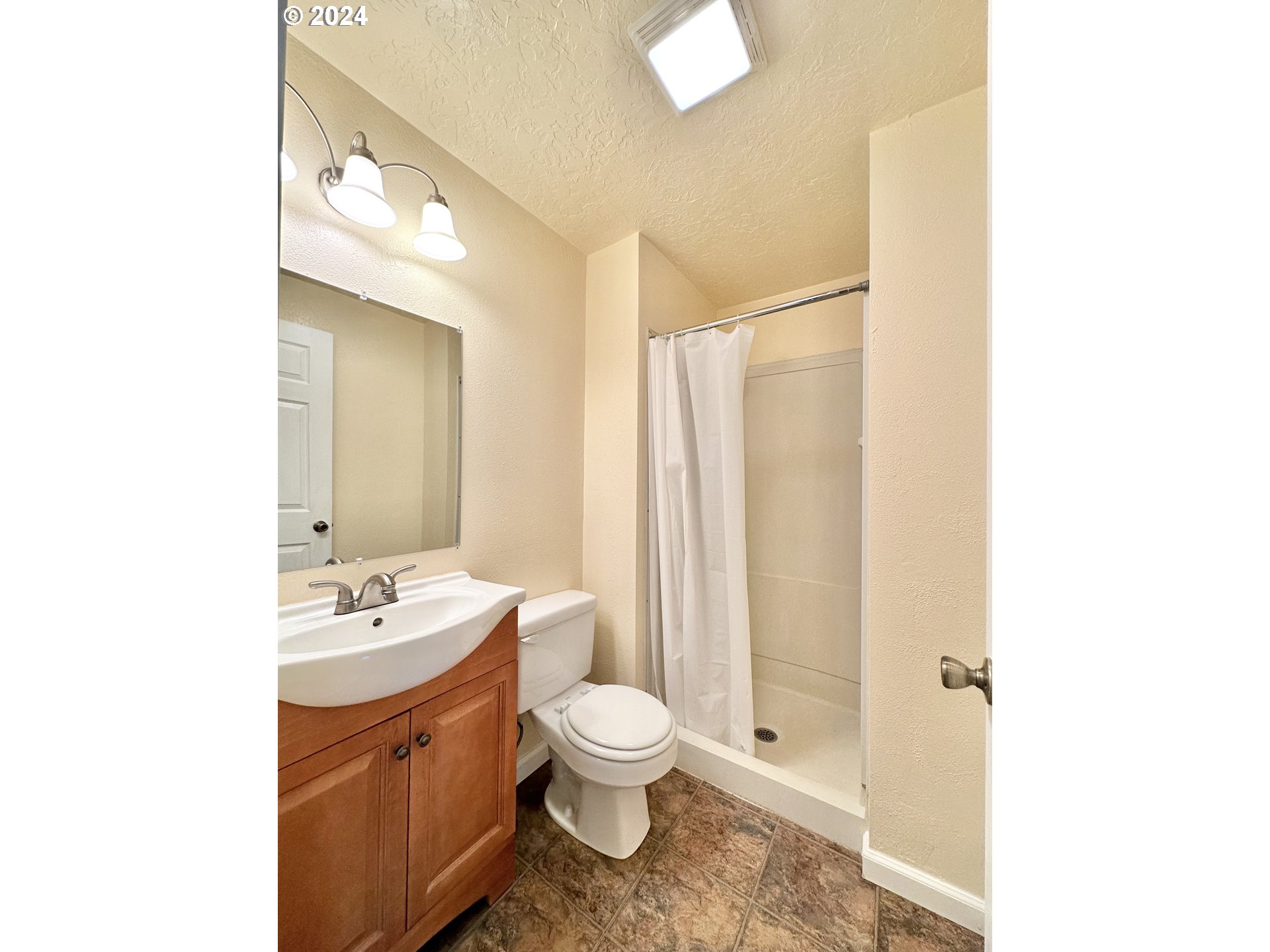 36475 Jenck Road Cloverdale, OR 97112 - Photo 27 of 46