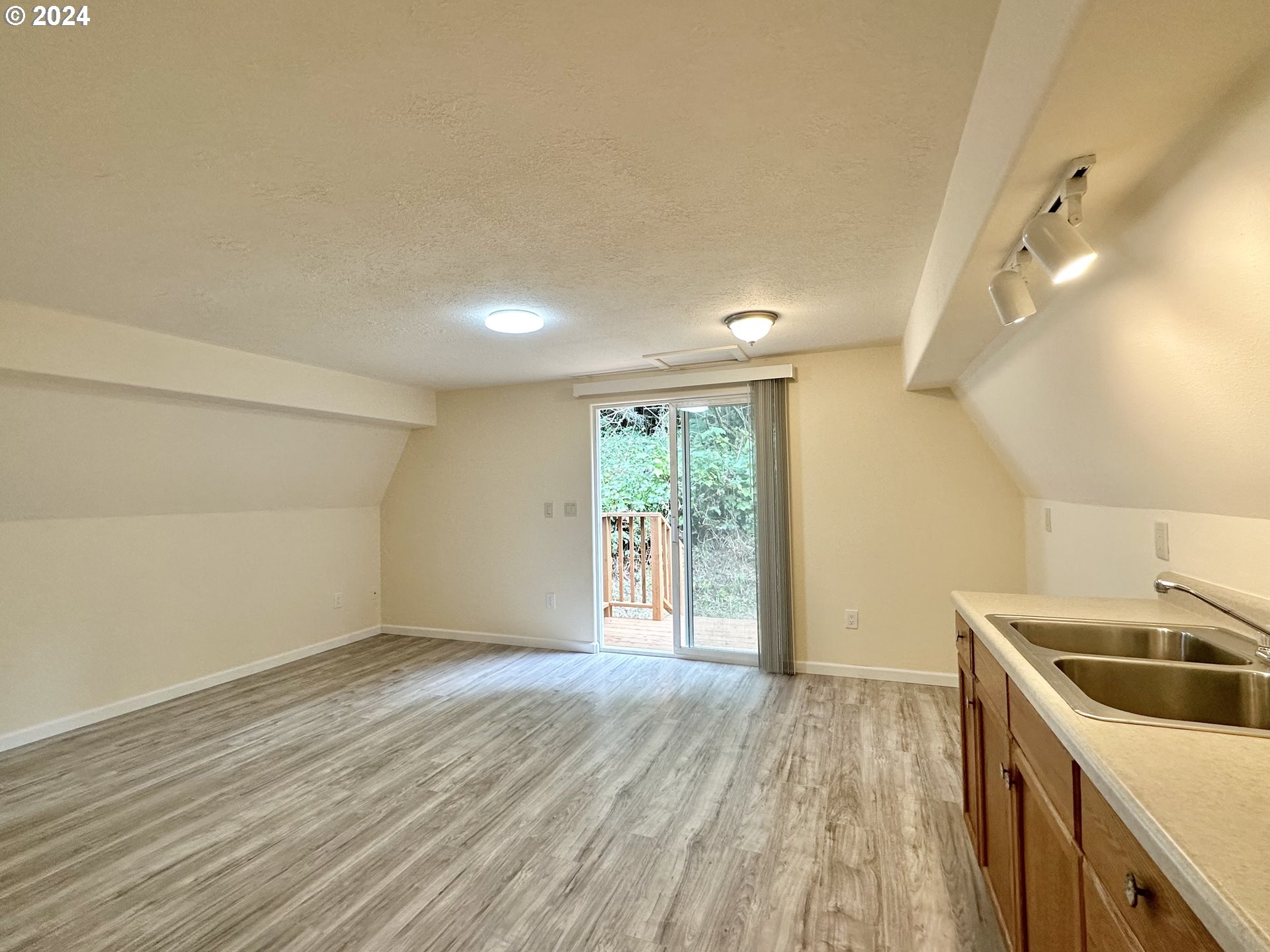 36475 Jenck Road Cloverdale, OR 97112 - Photo 39 of 46