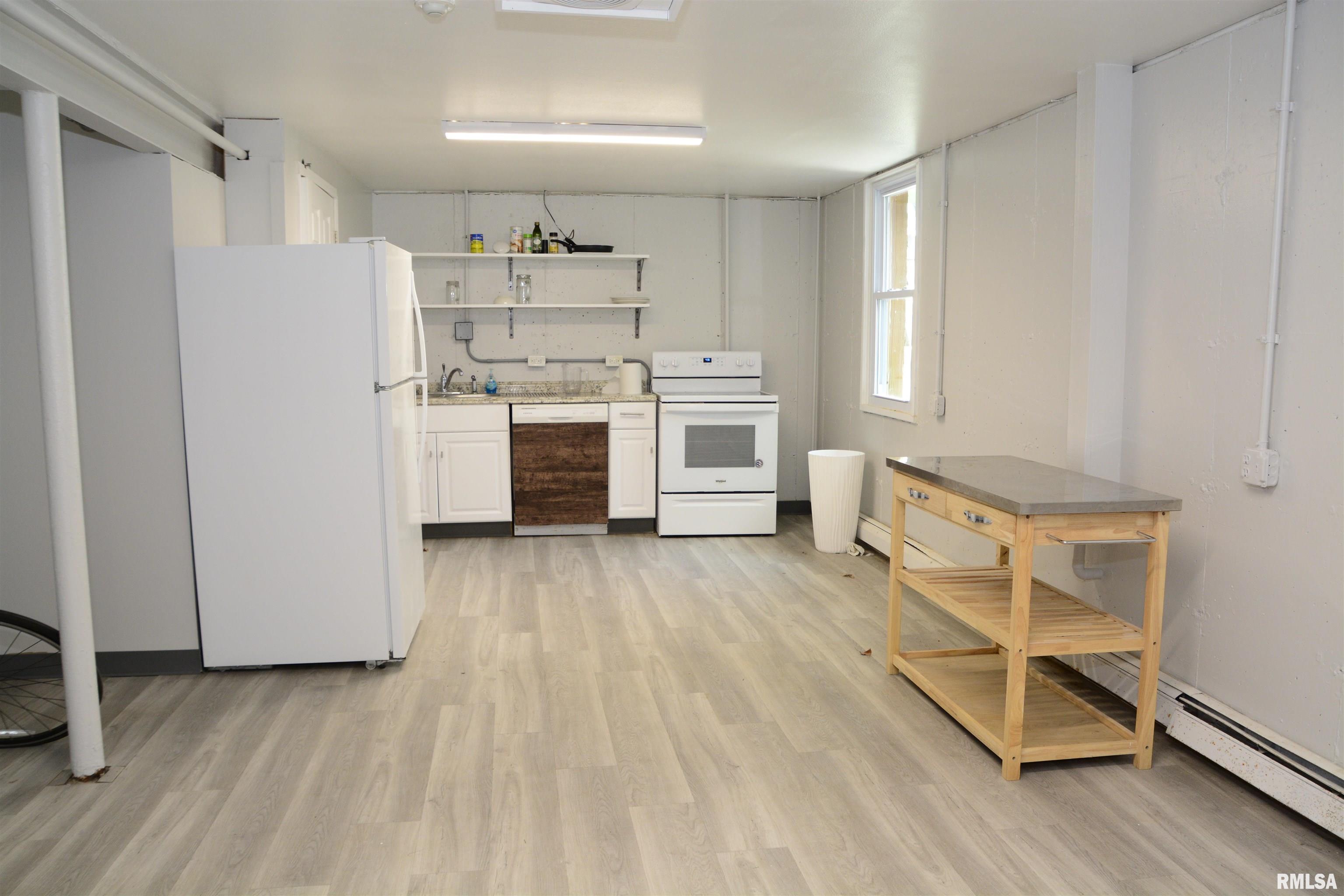 812 Wigwam Hollow Road Macomb, IL 61455 - Photo 12 of 13 Gallery Image 12
