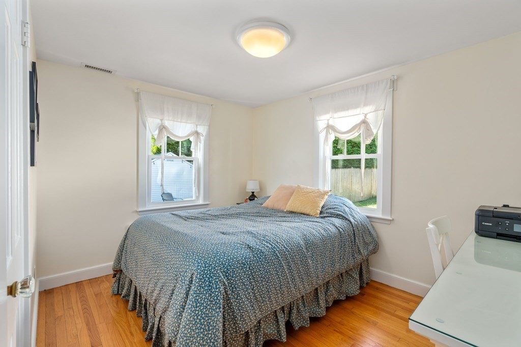 33 Horace Street Needham, MA 02494 - Photo 13 of 20