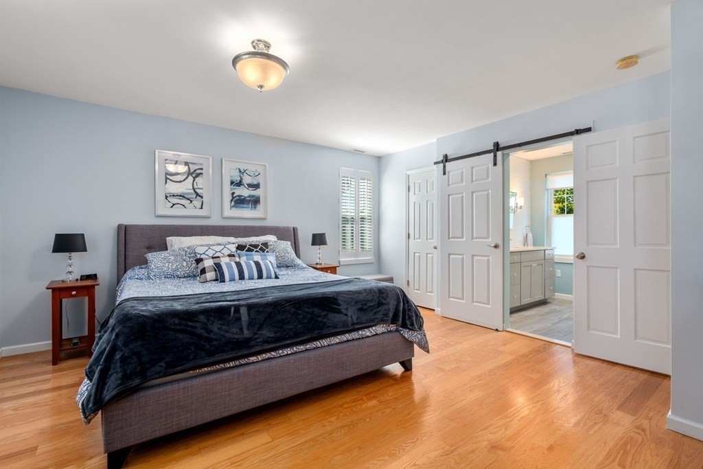 33 Horace Street Needham, MA 02494 - Photo 8 of 20