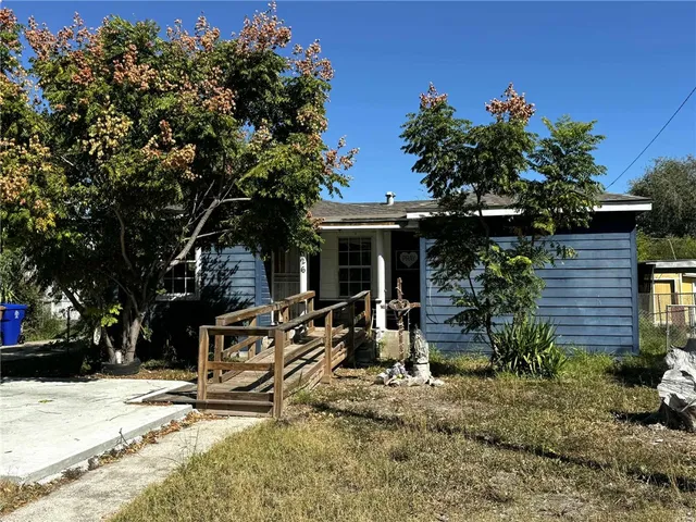 a view of house with a outdoor space