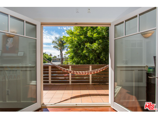 724 Palms Boulevard Venice, CA 90291 - Photo 19 of 20