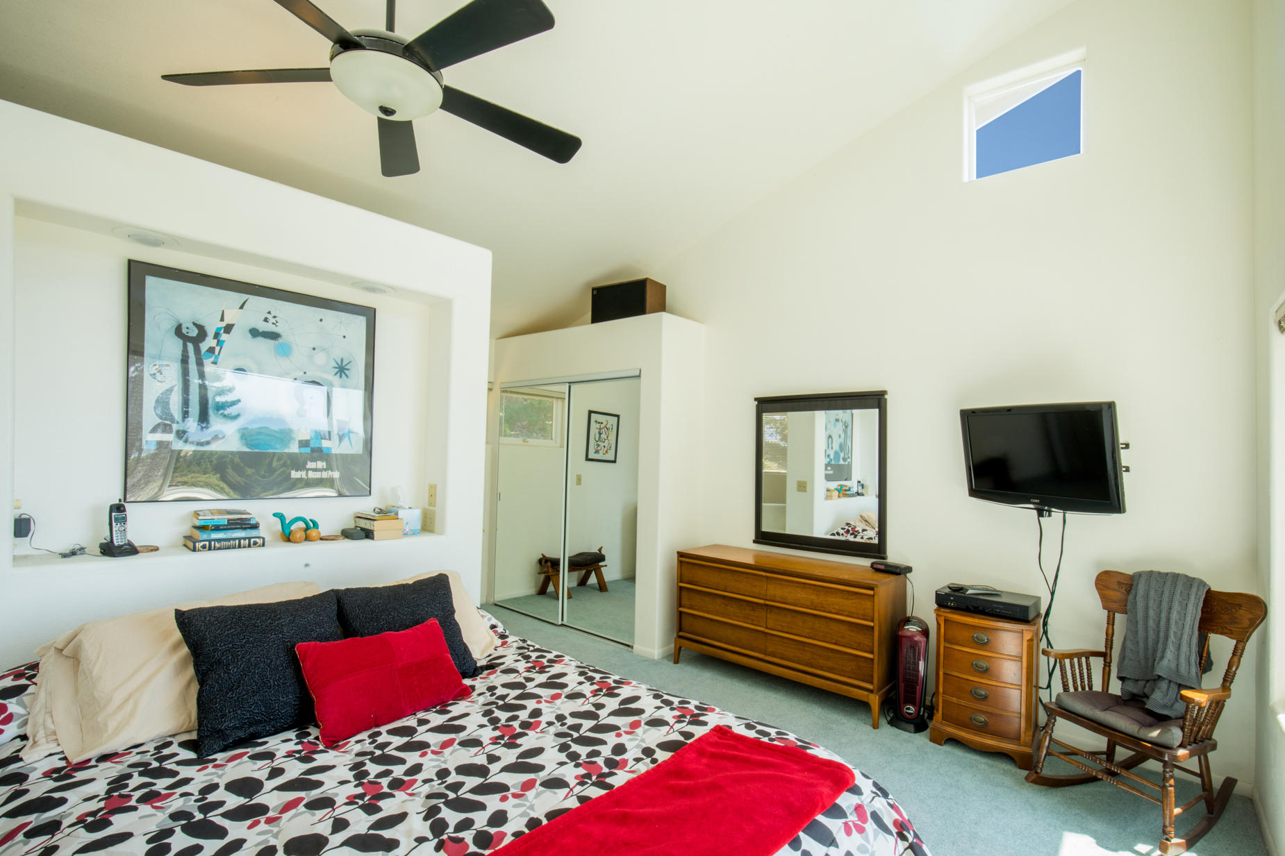 6 Seaview Point Shelter Cove, CA 95589 - Photo 11 of 14 bed 32