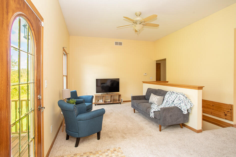 3336 North Dearing Road Parma, MI 49269 - Photo 3 of 30 5R9A0142-HDR