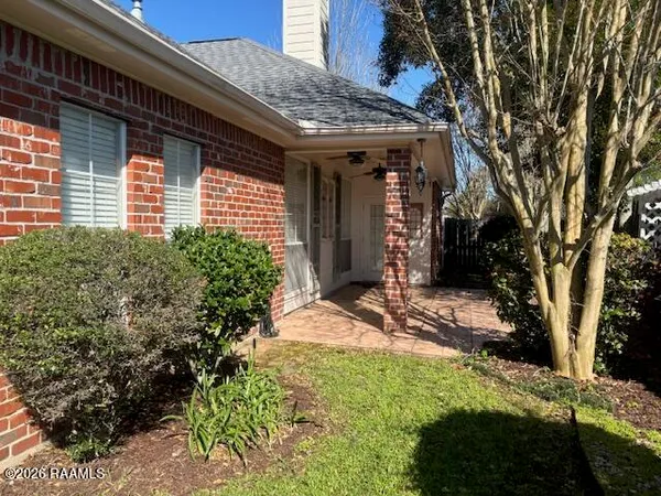 $260,000 | 213 Olive Vista Drive, Scott, LA 70583