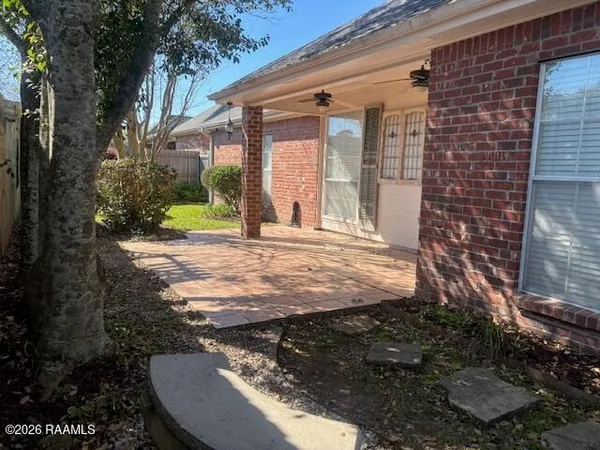 $260,000 | 213 Olive Vista Drive, Scott, LA 70583