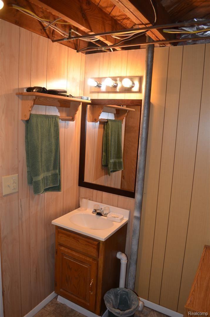 964 Juneau Road Ypsilanti, MI 48198 - Photo 23 of 39 22.JPG