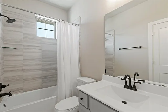 $2,400 | 4906 Carranza Court, Manvel, TX 77583