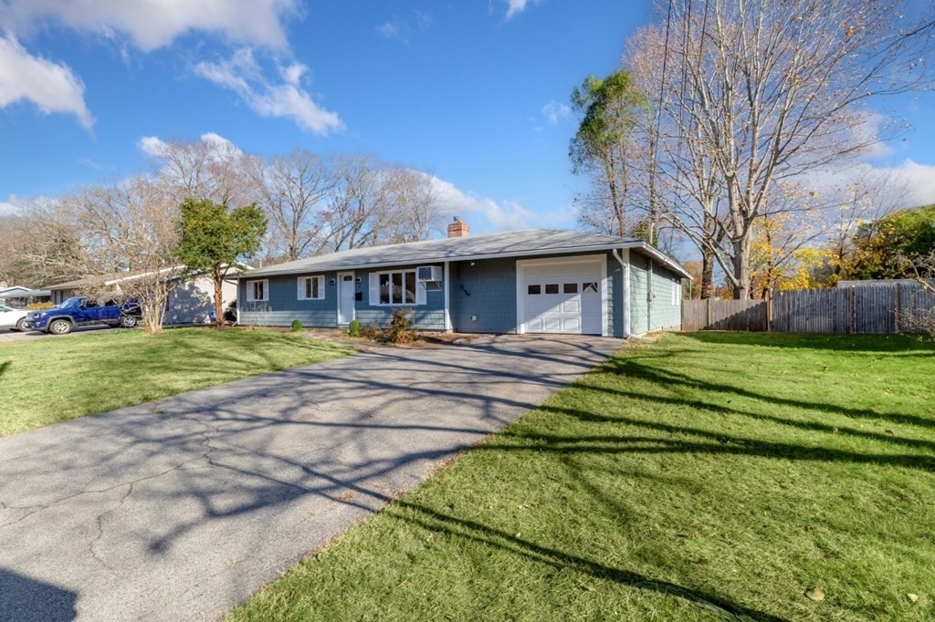 32 Fairbrook Road Framingham, MA 01701 - Photo 3 of 42 Gallery Image 3