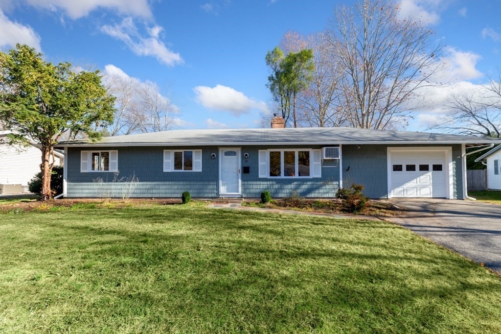 32 Fairbrook Road Framingham, MA 01701 - Photo 4 of 42 Gallery Image 4