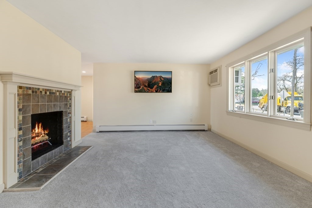32 Fairbrook Road Framingham, MA 01701 - Photo 8 of 42 Gallery Image 8
