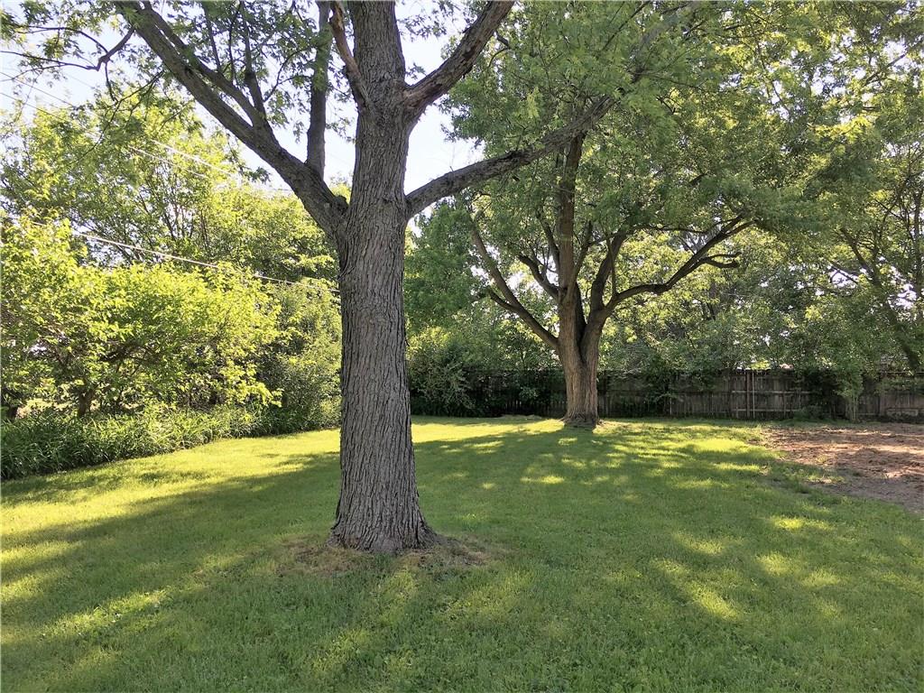 8317 Thompson Road Indianapolis, IN 46239 - Photo 3 of 24 Gallery Image 3