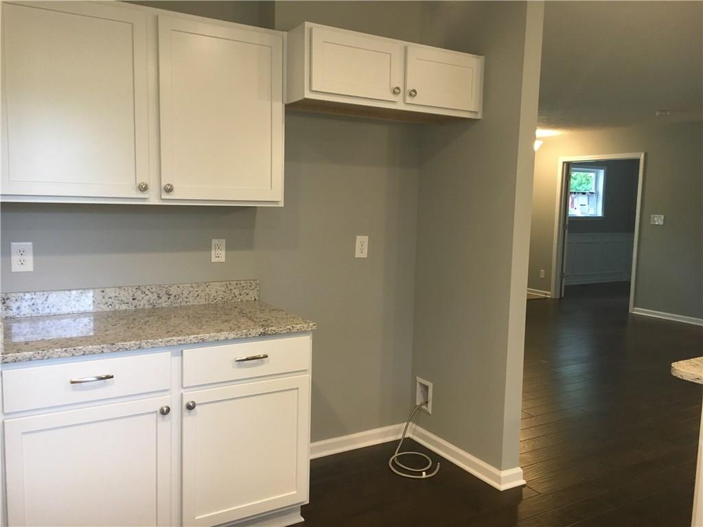 8317 Thompson Road Indianapolis, IN 46239 - Photo 10 of 24 Gallery Image 10