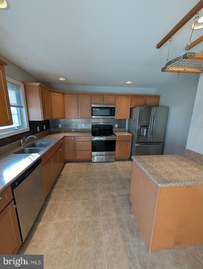312 Briar Ridge Circle Enola, PA 17025 - Photo 7 of 35 Gallery Image 7