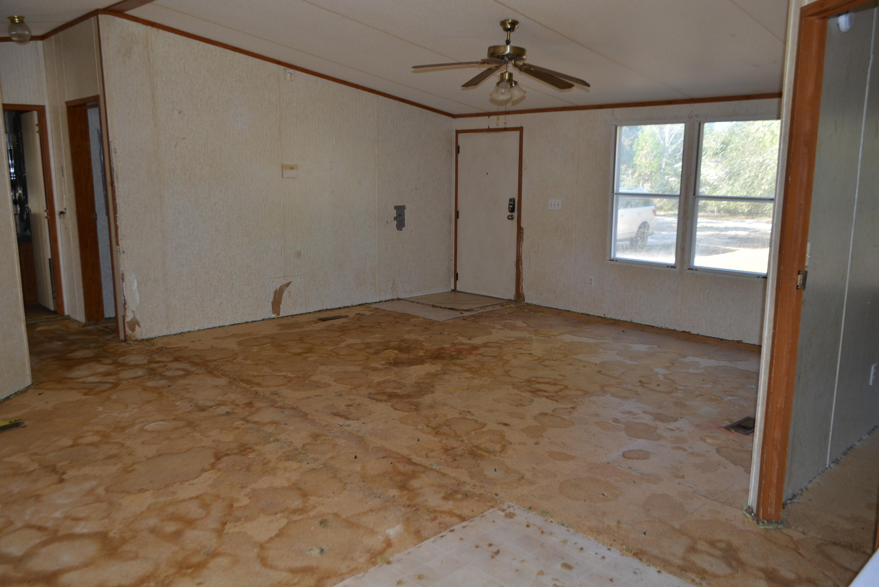 197 Ranger Road DeFuniak Springs, FL 32433 - Photo 5 of 16 a view of an empty room with a window