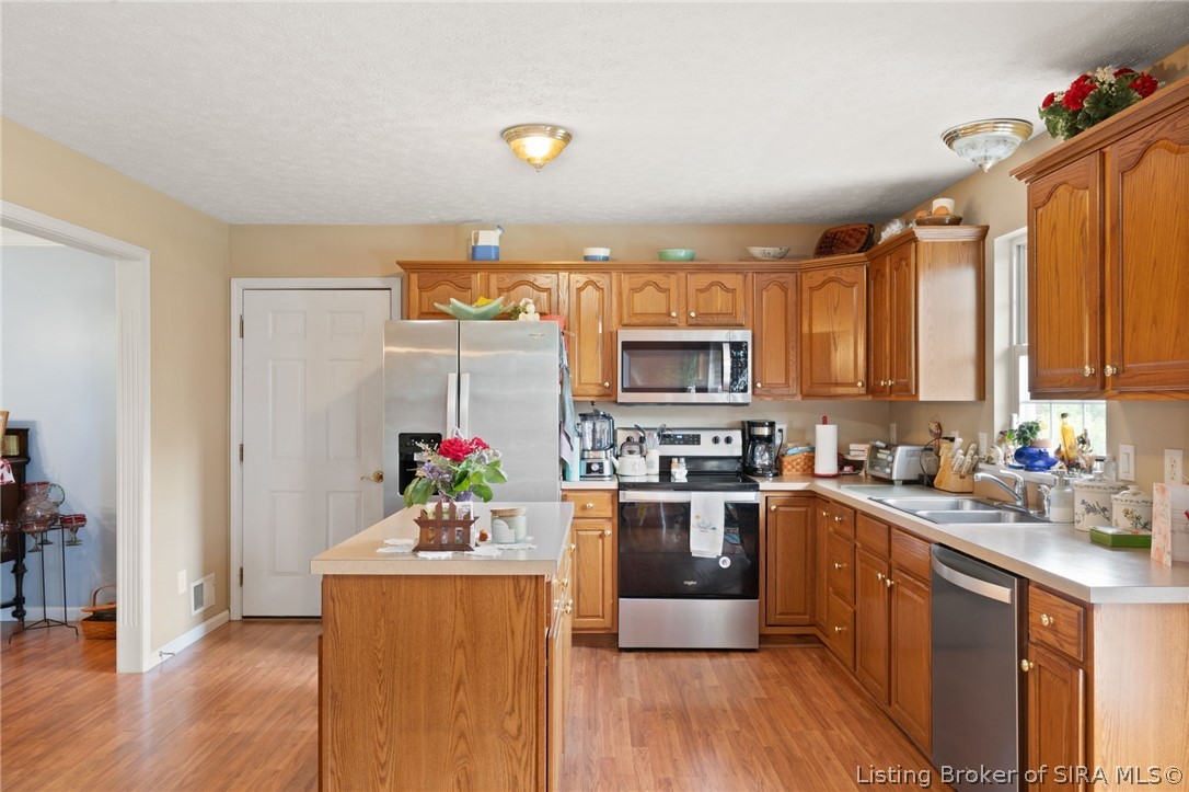 8508 Pekin Road Greenville, IN 47124 - Photo 8 of 40 Gallery Image 8