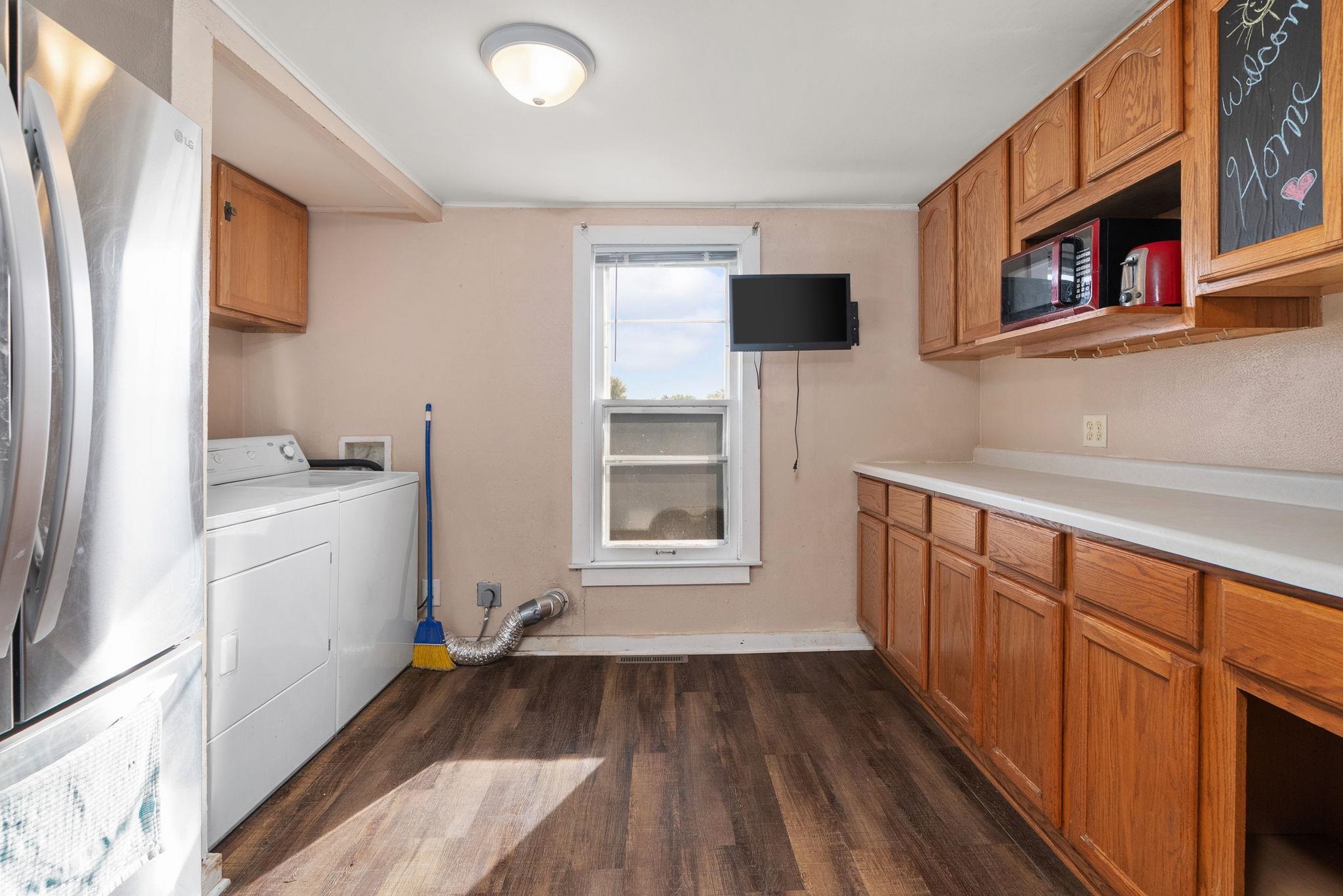 339 Taylor Street Waterloo, WI 53594 - Photo 11 of 25 Gallery Image 11