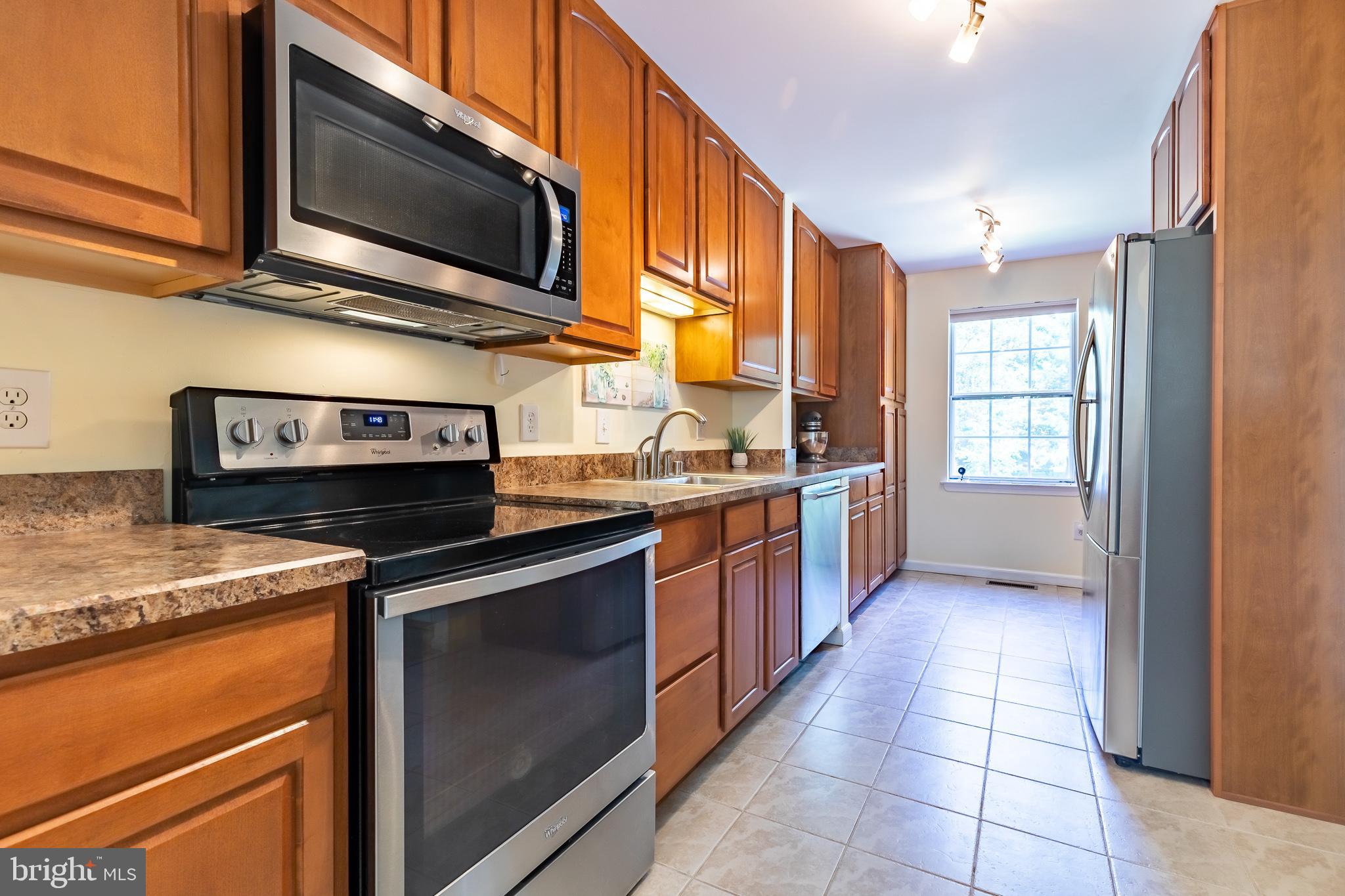 2292 Gunsmith Square Reston, VA 20191 - Photo 23 of 57