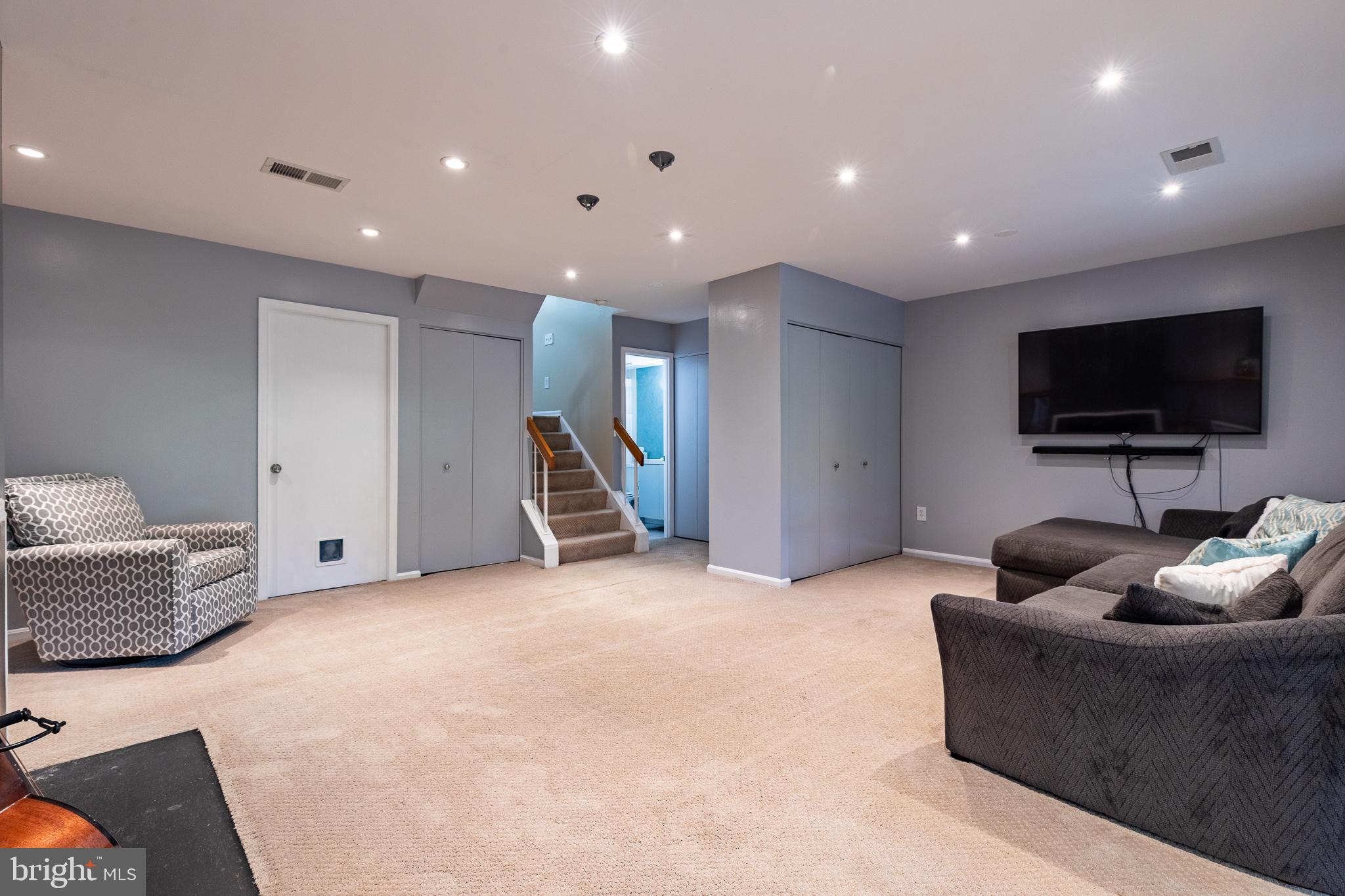 2292 Gunsmith Square Reston, VA 20191 - Photo 47 of 57