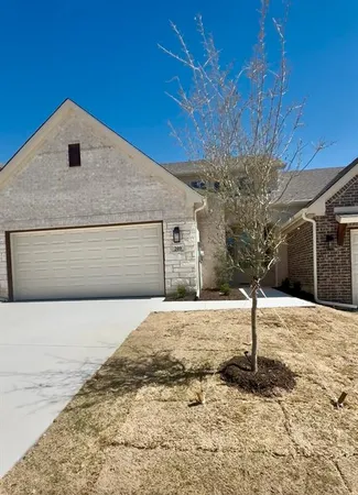 $344,900 | 209 Legacy Boulevard, Weatherford, TX 76085