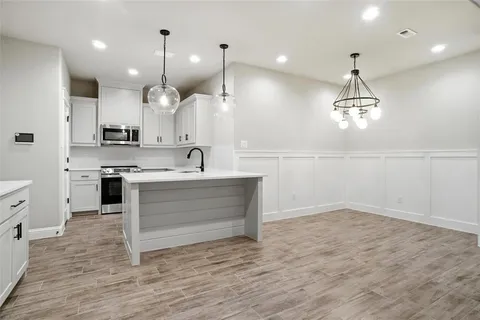 $344,900 | 209 Legacy Boulevard, Weatherford, TX 76085