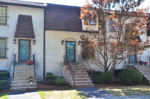 $3,300 | 20 Bennett Street, Unit B, Wakefield, MA 01880