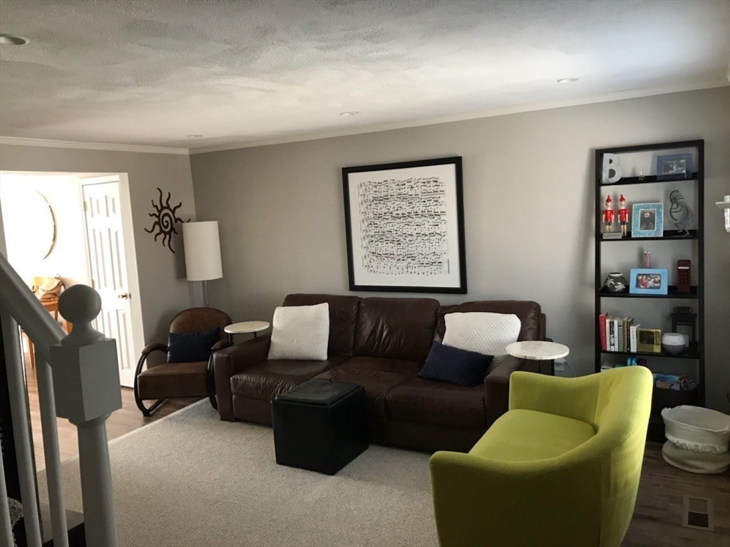 20 Bennett Street, Unit B Wakefield, MA 01880 - Photo 2 of 11