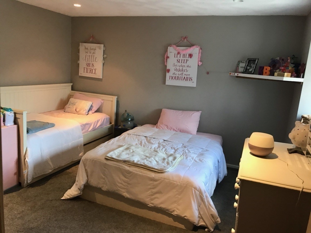 20 Bennett Street, Unit B Wakefield, MA 01880 - Photo 10 of 11