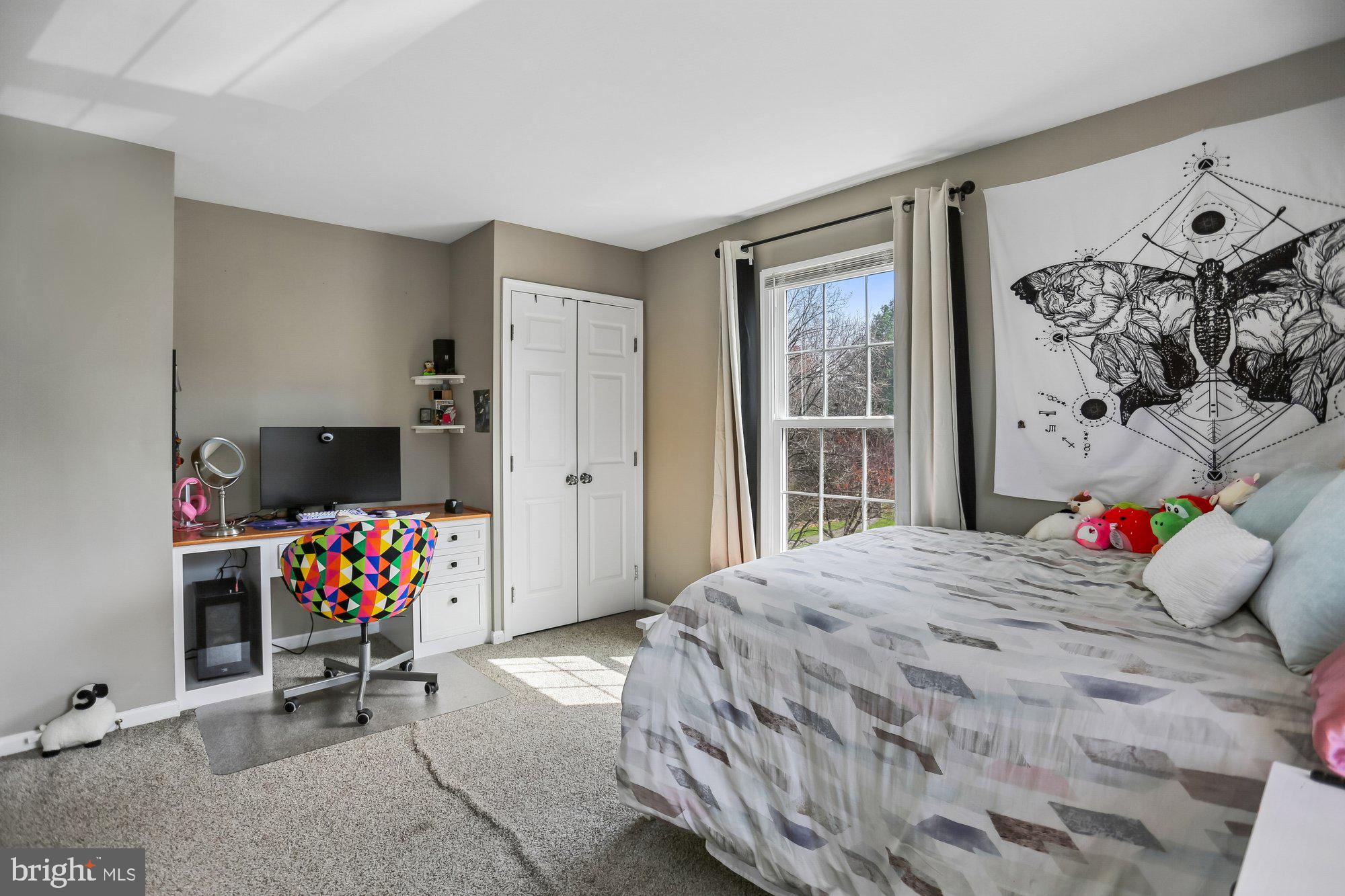 9 Midsummer Court Gaithersburg, MD 20878 - Photo 42 of 69 Secondary bedroom with ample storage/work space