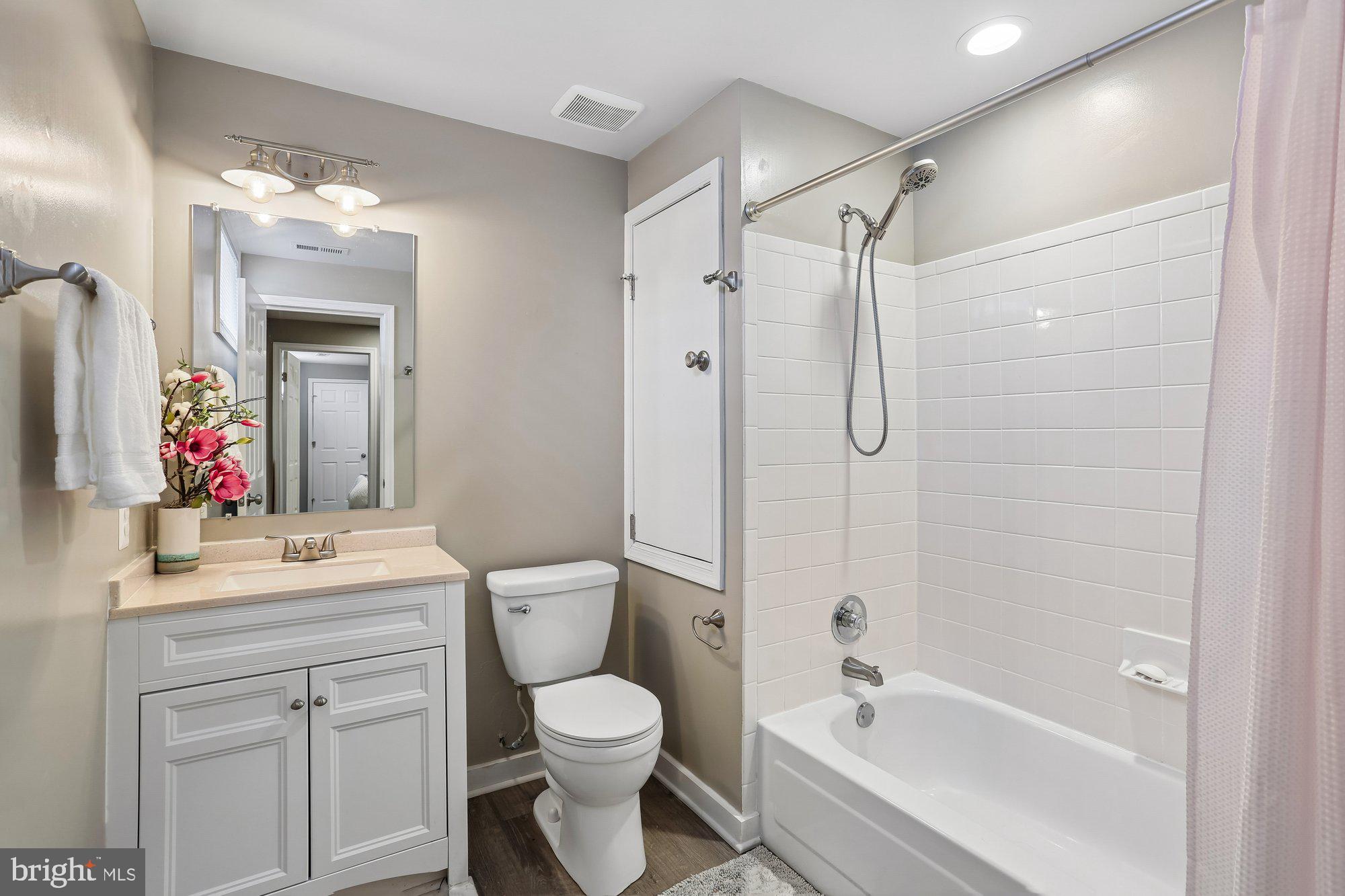 9 Midsummer Court Gaithersburg, MD 20878 - Photo 61 of 69 Full lower level bath