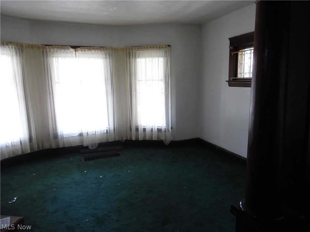 473 Eddy Road Cleveland, OH 44108 - Photo 4 of 12 Gallery Image 4