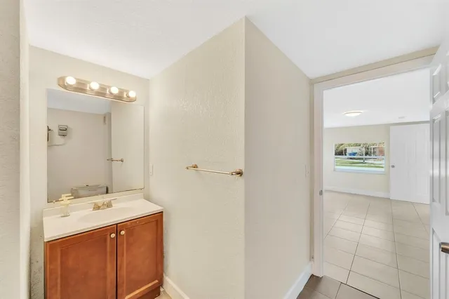 $469,900 | 1412 Northeast 25th Court, Pompano Beach, FL 33064