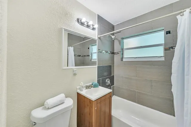 $469,900 | 1412 Northeast 25th Court, Pompano Beach, FL 33064