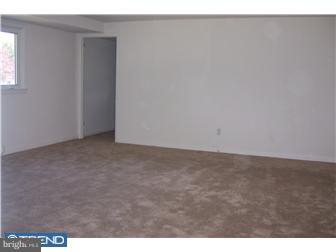 1230 Whitney Road Southampton, PA 18966 - Photo 6 of 11 Family Room