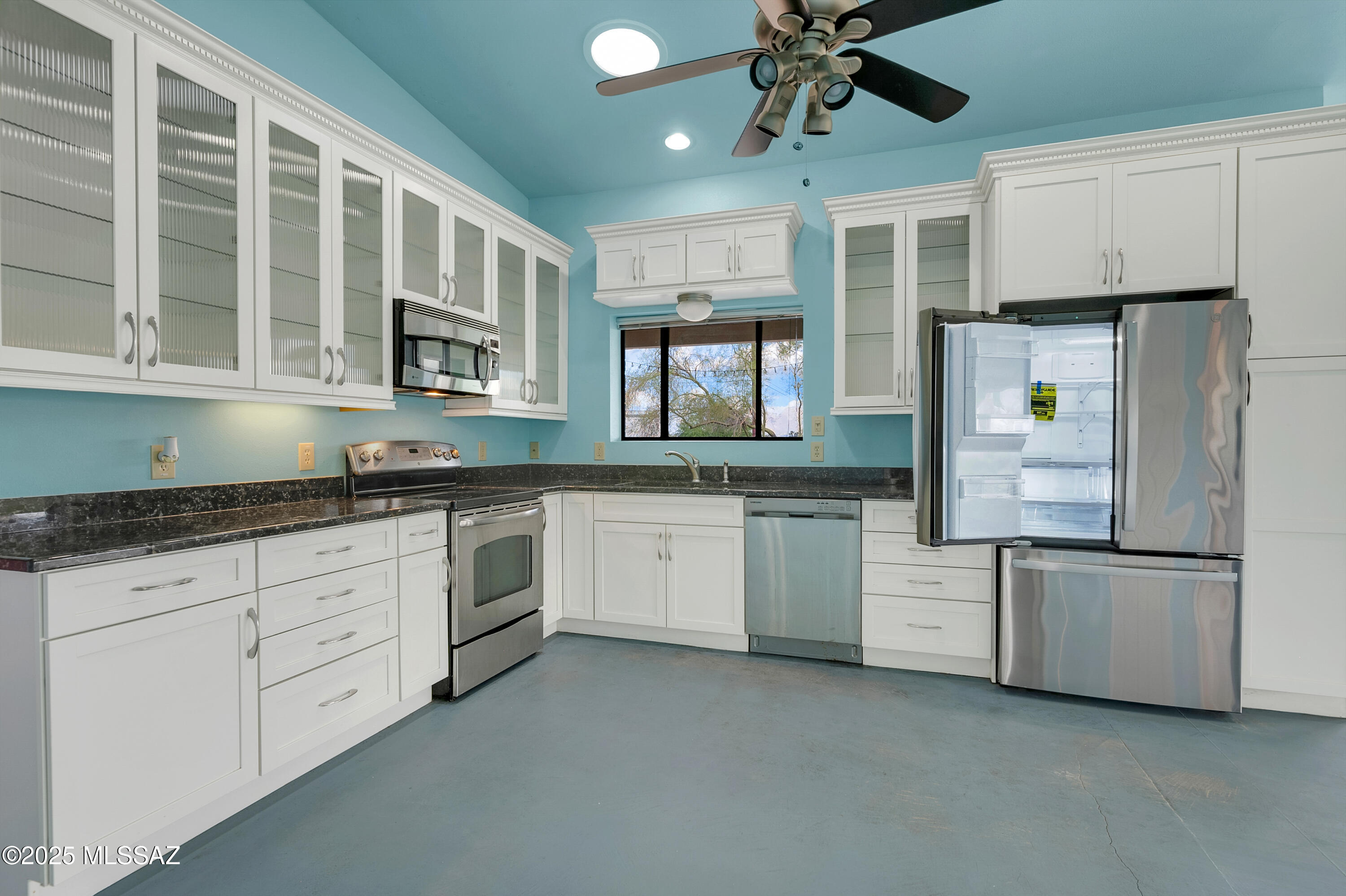 202 Sentinel Peak Road South Tucson, AZ 85745 - Photo 13 of 36
