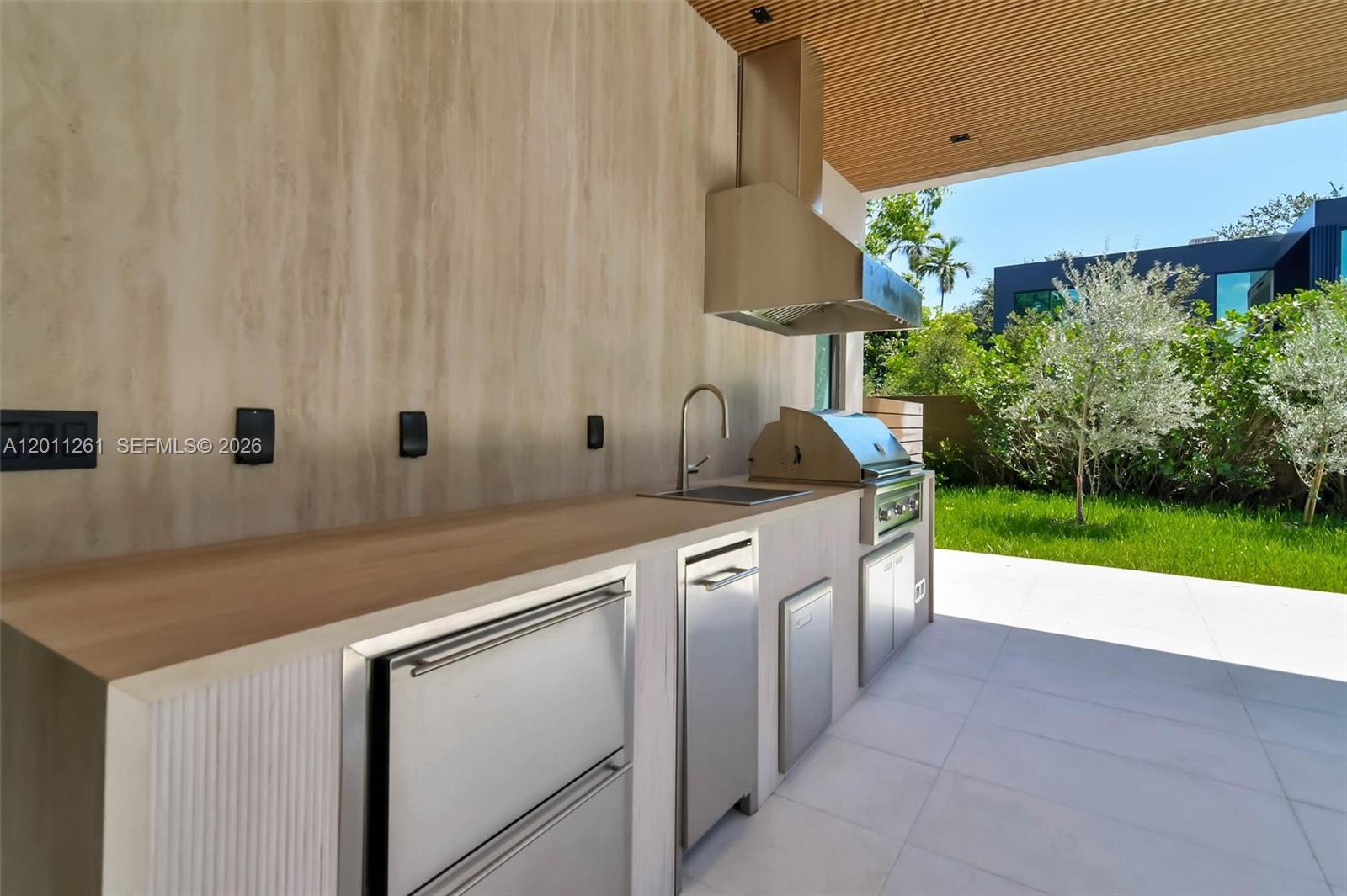135 Southwest 29th Road Miami, FL 33129 - Photo 65 of 74
