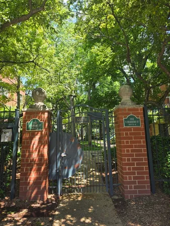 $3,200 | 1812 South Dearborn Street, Unit 43, Chicago, IL 60616