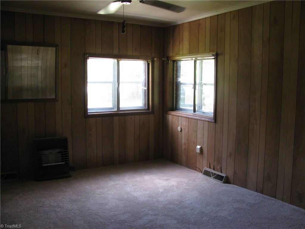 4642 Burch Bridge Road Burlington, NC 27217 - Photo 4 of 13 Den