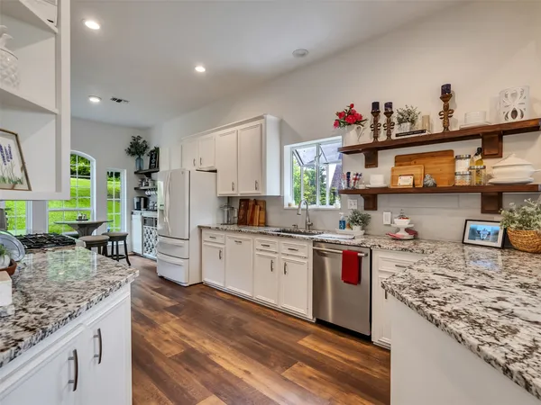 $650,000 | 300 Coral Gables, Trinity, TX 75862
