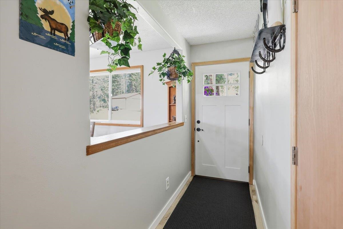 15009 East Cooper Road Mead, WA 99021 - Photo 8 of 50