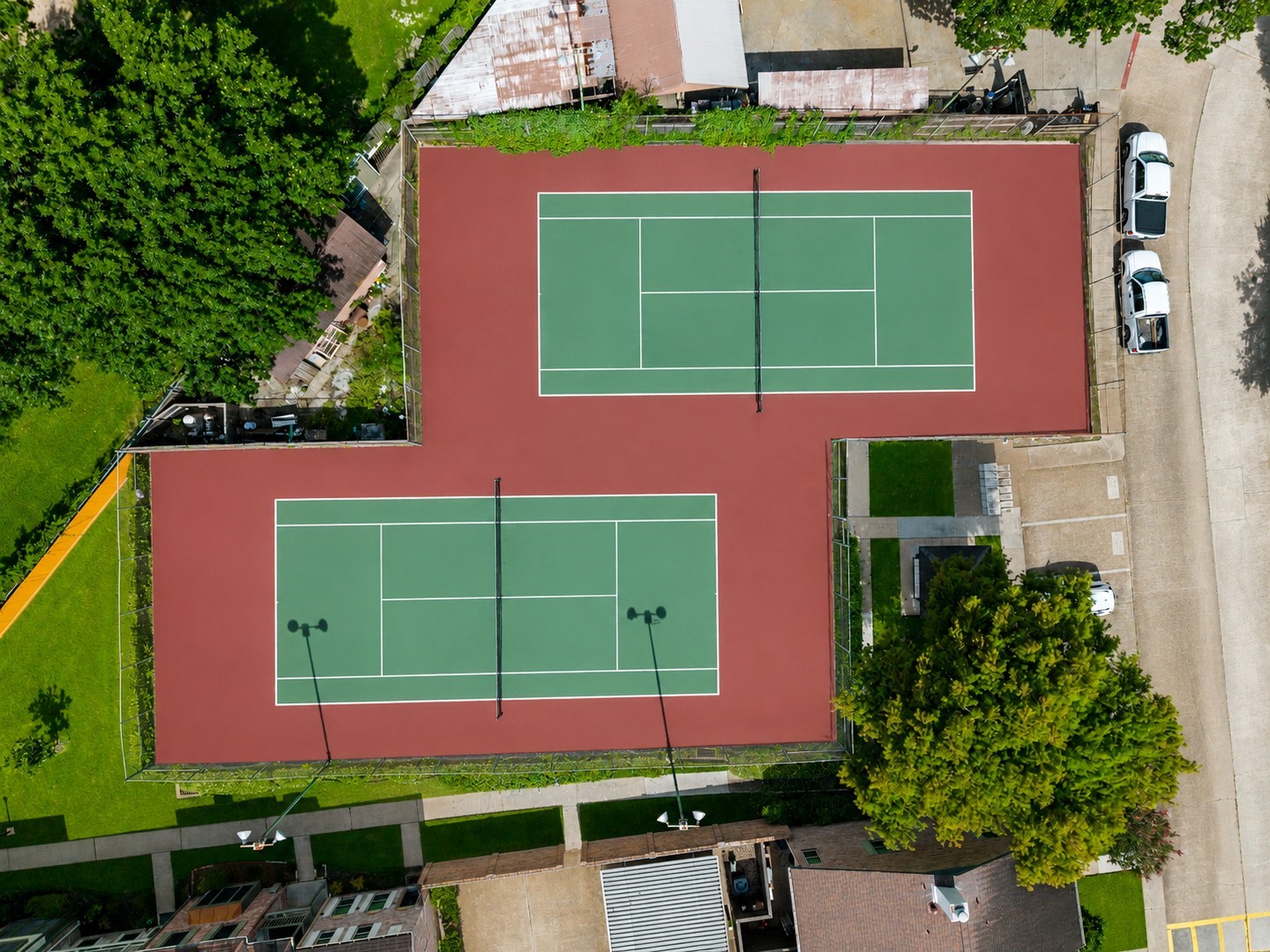 5801 Lumberdale Road, Unit 132 Houston, TX 77092 - Photo 27 of 33 Community tennis courts *enhanced for marketing purposes*