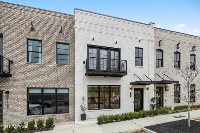 $729,500 | 9831 Clingmans Dome Drive, Knoxville, TN 37922