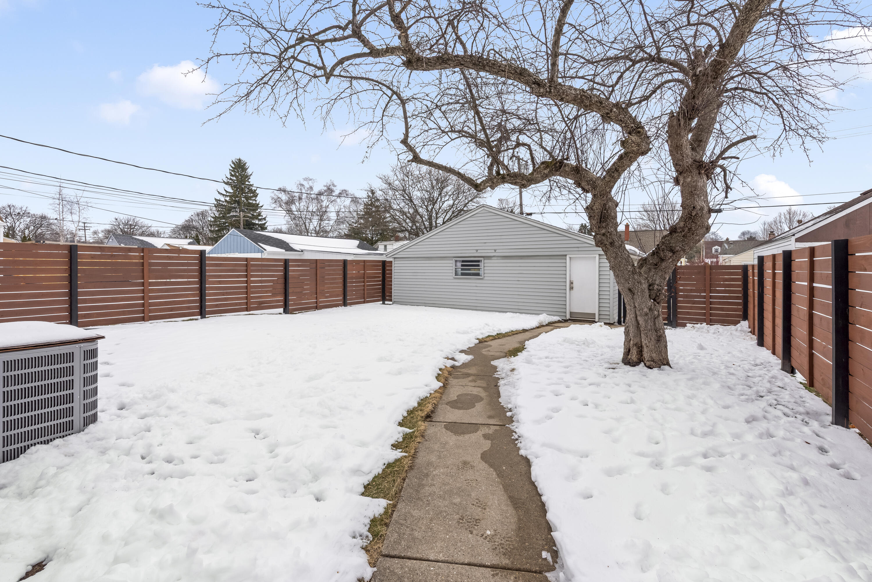 3238 North 86th Street Milwaukee, WI 53222 - Photo 13 of 13 Backyard